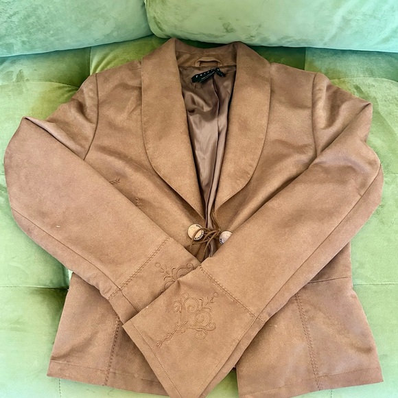 Good Used Condition: women’s Parallel jacket size: S - Picture 7 of 8